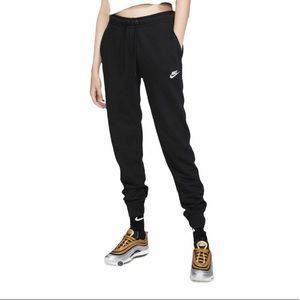 Nike Essential Black Sweatpants- FLAW